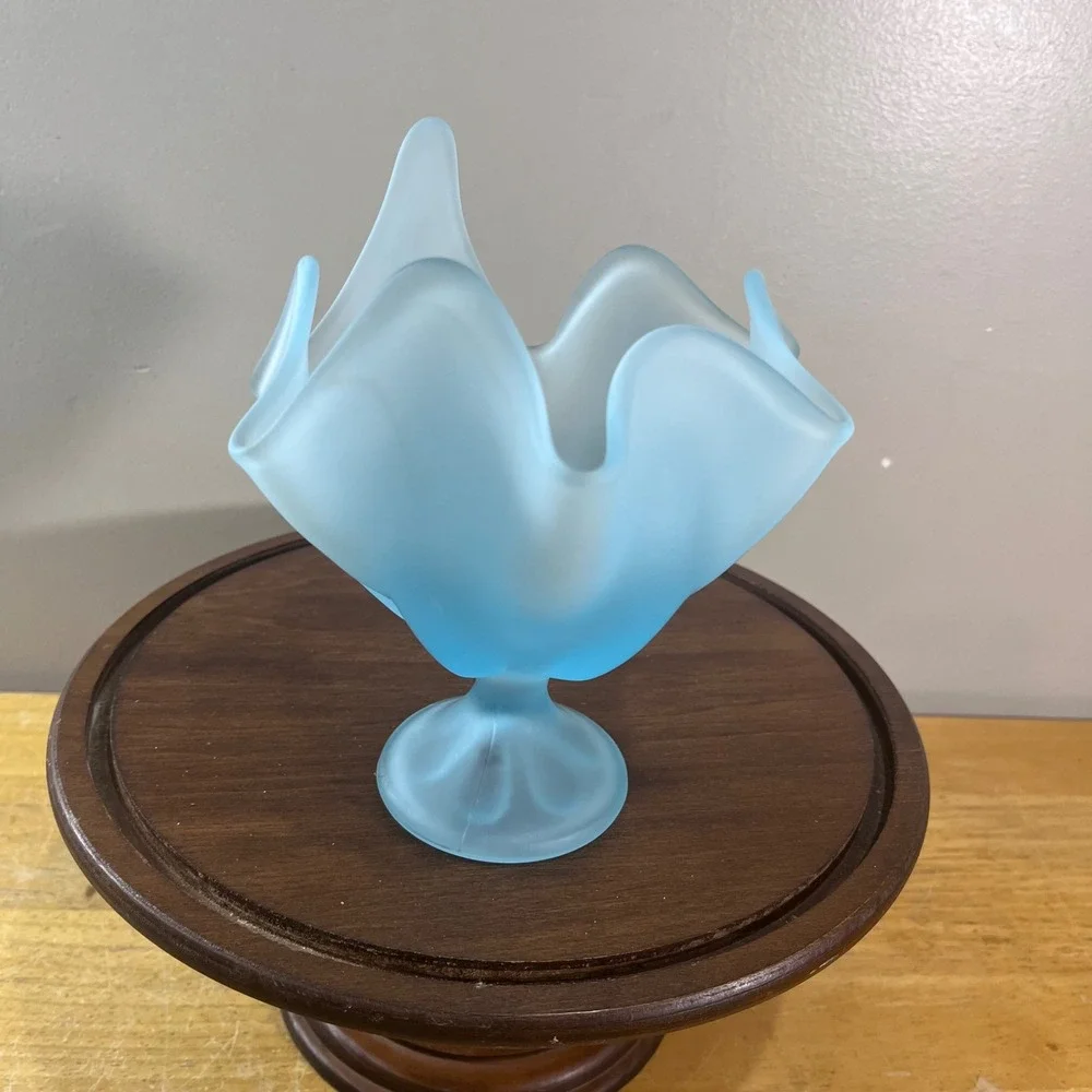 Viking Glass Satin Spring Blue Handkerchief Vase Vtg Blue Frosted 7.5